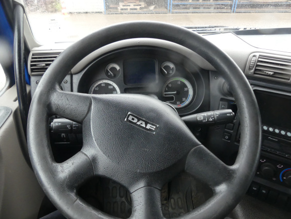 REF:BZ-DF-46 - Camion poubelle DAF FAG CF75 (2011-333.637 km) - Šiukšliavežis: foto 5 REF:BZ-DF-46 - Camion poubelle DAF FAG CF75 (2011-333.637 km) - Šiukšliavežis: foto 5