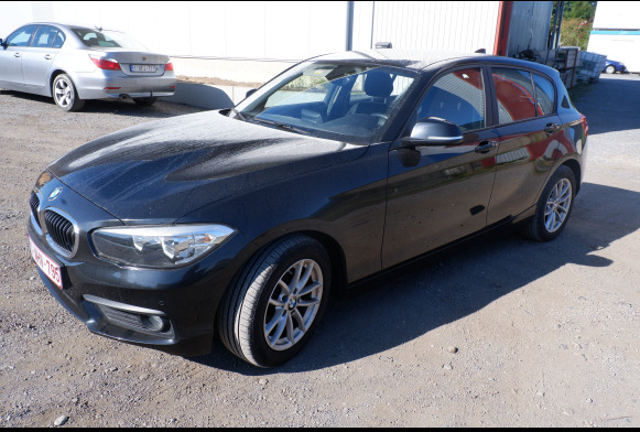 Voiture BMW 118.i - Hečbekas: foto 1 Voiture BMW 118.i - Hečbekas: foto 1