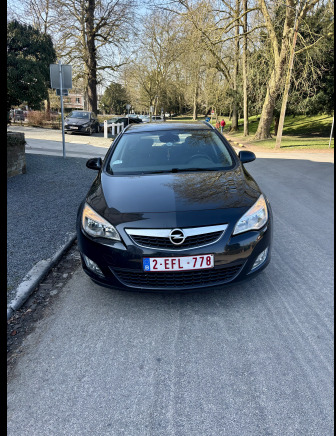 Voiture Opel Astra - Lengvasis automobilis: foto 1 Voiture Opel Astra - Lengvasis automobilis: foto 1