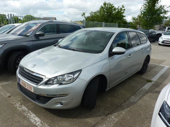 Voiture Peugeot 308 (2016-235.833 km-VIN:VF3LCBHXGS235579) - Lengvasis automobilis: foto 1 Voiture Peugeot 308 (2016-235.833 km-VIN:VF3LCBHXGS235579) - Lengvasis automobilis: foto 1