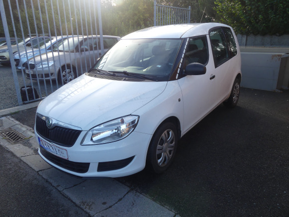 Voiture Skoda Roomster (2010-83.182 km) - Komercinis automobilis su dviguba kabina: foto 1 Voiture Skoda Roomster (2010-83.182 km) - Komercinis automobilis su dviguba kabina: foto 1