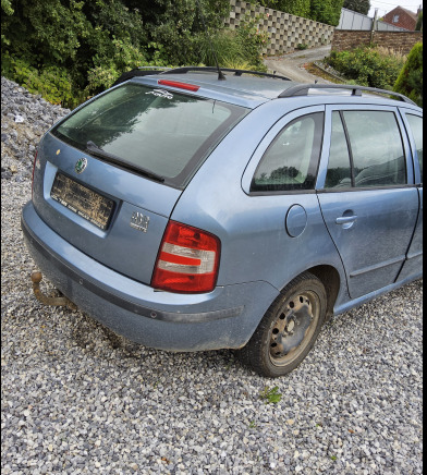 Skoda fabia - Lengvasis automobilis: foto 4 Skoda fabia - Lengvasis automobilis: foto 4