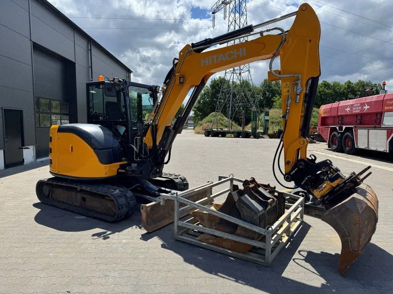 Hitachi ZX65USB Engcon FULL SPEC MACHINE !! DC 2 Gripper TOP CONDITION ! - Vikšrinis ekskavatorius: foto 5 Hitachi ZX65USB Engcon FULL SPEC MACHINE !! DC 2 Gripper TOP CONDITION ! - Vikšrinis ekskavatorius: foto 5