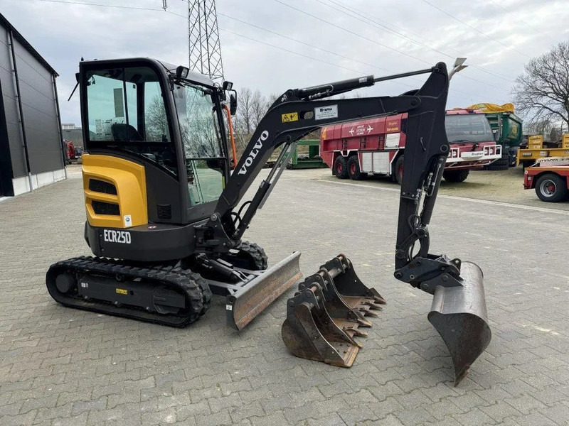Volvo ECR25D - Mini ekskavatorius: foto 5 Volvo ECR25D - Mini ekskavatorius: foto 5