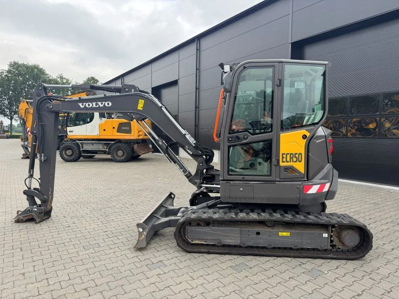 Volvo ECR50F 2022 3300 uur !! - Vikšrinis ekskavatorius: foto 1 Volvo ECR50F 2022 3300 uur !! - Vikšrinis ekskavatorius: foto 1