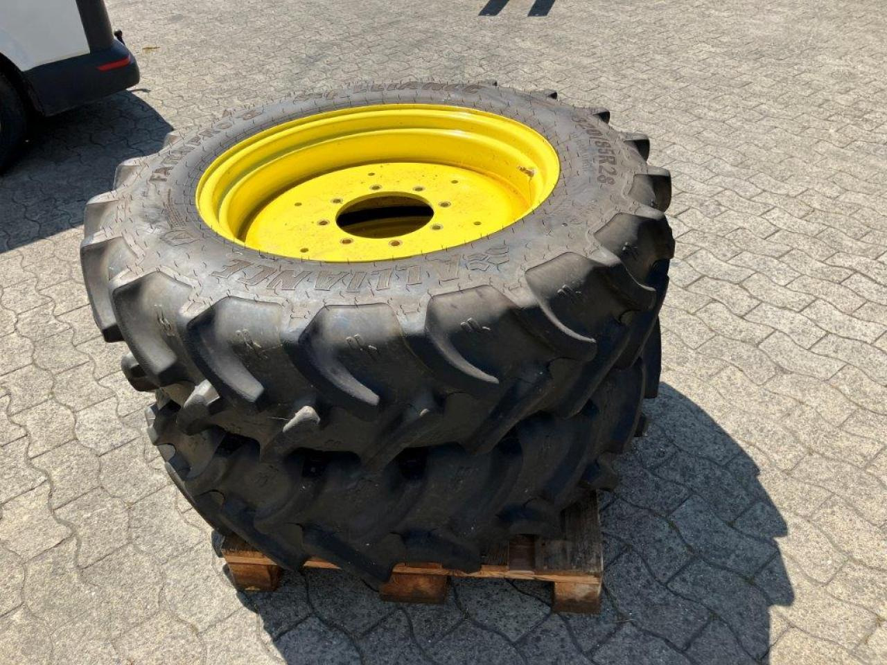 Alliance 320/85R28 - Padanga - Žemės ūkio technika: foto 3 Alliance 320/85R28 - Padanga - Žemės ūkio technika: foto 3