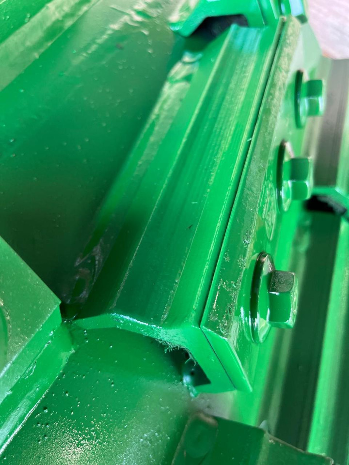 John Deere Häckseltrommel 40 Messer - Atsarginės dalys - Žemės ūkio technika: foto 5 John Deere Häckseltrommel 40 Messer - Atsarginės dalys - Žemės ūkio technika: foto 5