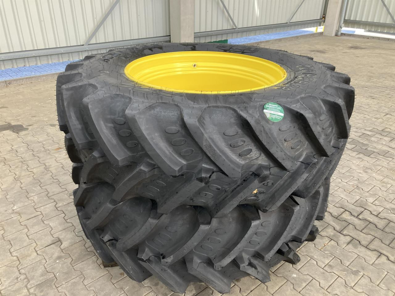 BKT 520/85R38 - Padanga - Žemės ūkio technika: foto 1 BKT 520/85R38 - Padanga - Žemės ūkio technika: foto 1