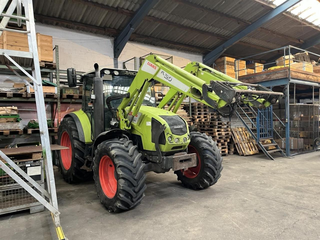 CLAAS Arion 420 - Traktorius: foto 2 CLAAS Arion 420 - Traktorius: foto 2