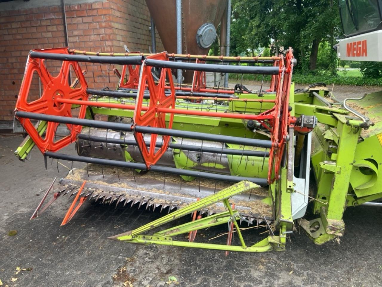 CLAAS Dominator 218 Mega - Derliaus nuėmimo kombainas: foto 5 CLAAS Dominator 218 Mega - Derliaus nuėmimo kombainas: foto 5