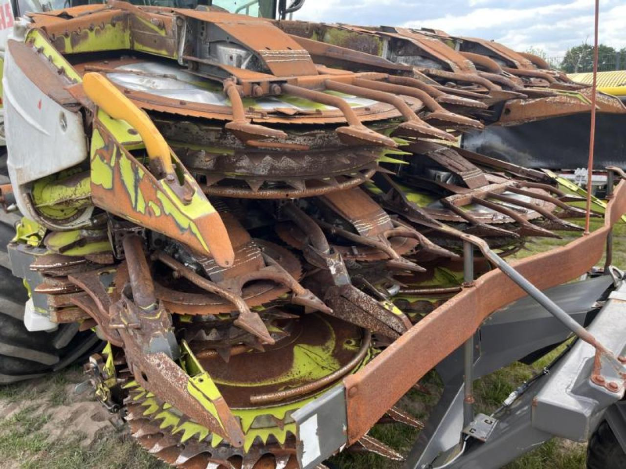 CLAAS Jaguar 980 - Pašarų kombainas: foto 5 CLAAS Jaguar 980 - Pašarų kombainas: foto 5