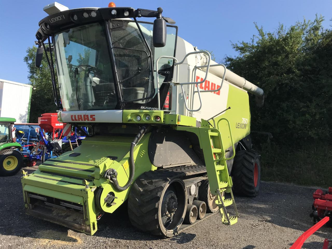 CLAAS Lexion 760 TT - Derliaus nuėmimo kombainas: foto 1 CLAAS Lexion 760 TT - Derliaus nuėmimo kombainas: foto 1