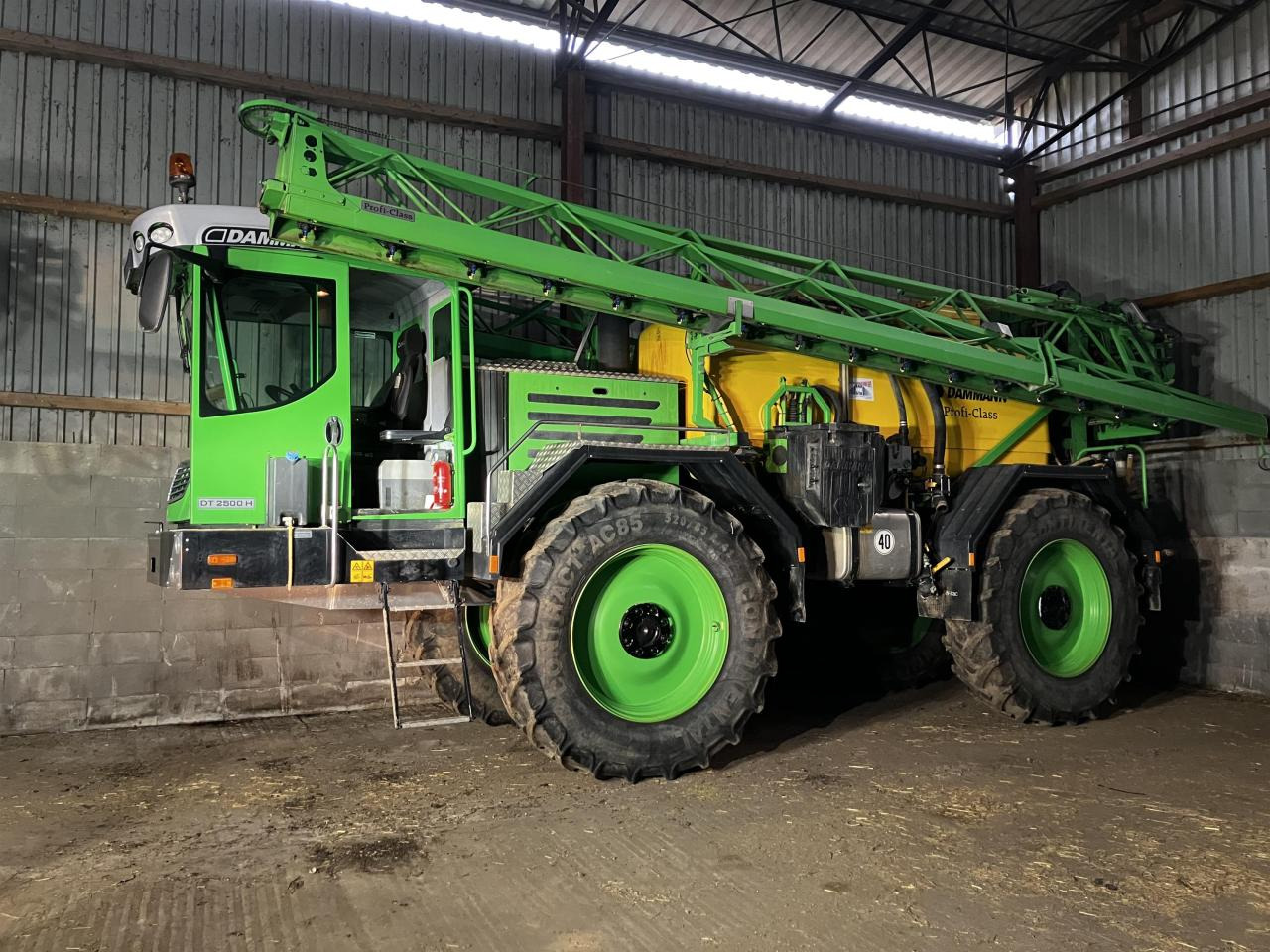 Dammann DT 2500H - Prikabinamas purkštuvas: foto 1 Dammann DT 2500H - Prikabinamas purkštuvas: foto 1