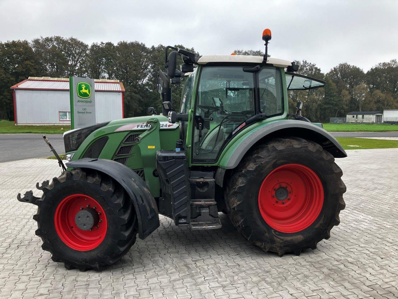 Fendt 716 Vario Profi Plus - Traktorius: foto 1 Fendt 716 Vario Profi Plus - Traktorius: foto 1