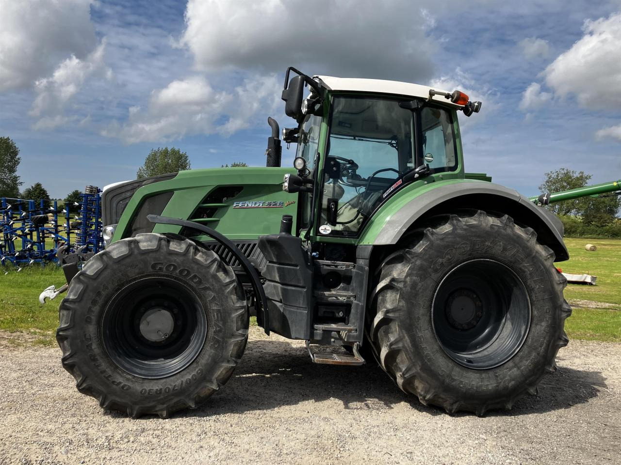 Fendt 828 Vario Profi Plus - Traktorius: foto 1 Fendt 828 Vario Profi Plus - Traktorius: foto 1