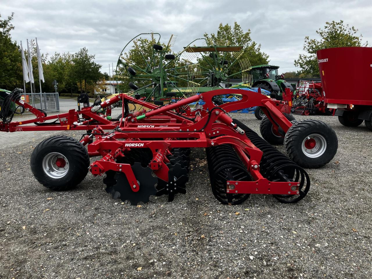 Horsch Joker 6 RT - Diskiniai skutikai: foto 1 Horsch Joker 6 RT - Diskiniai skutikai: foto 1