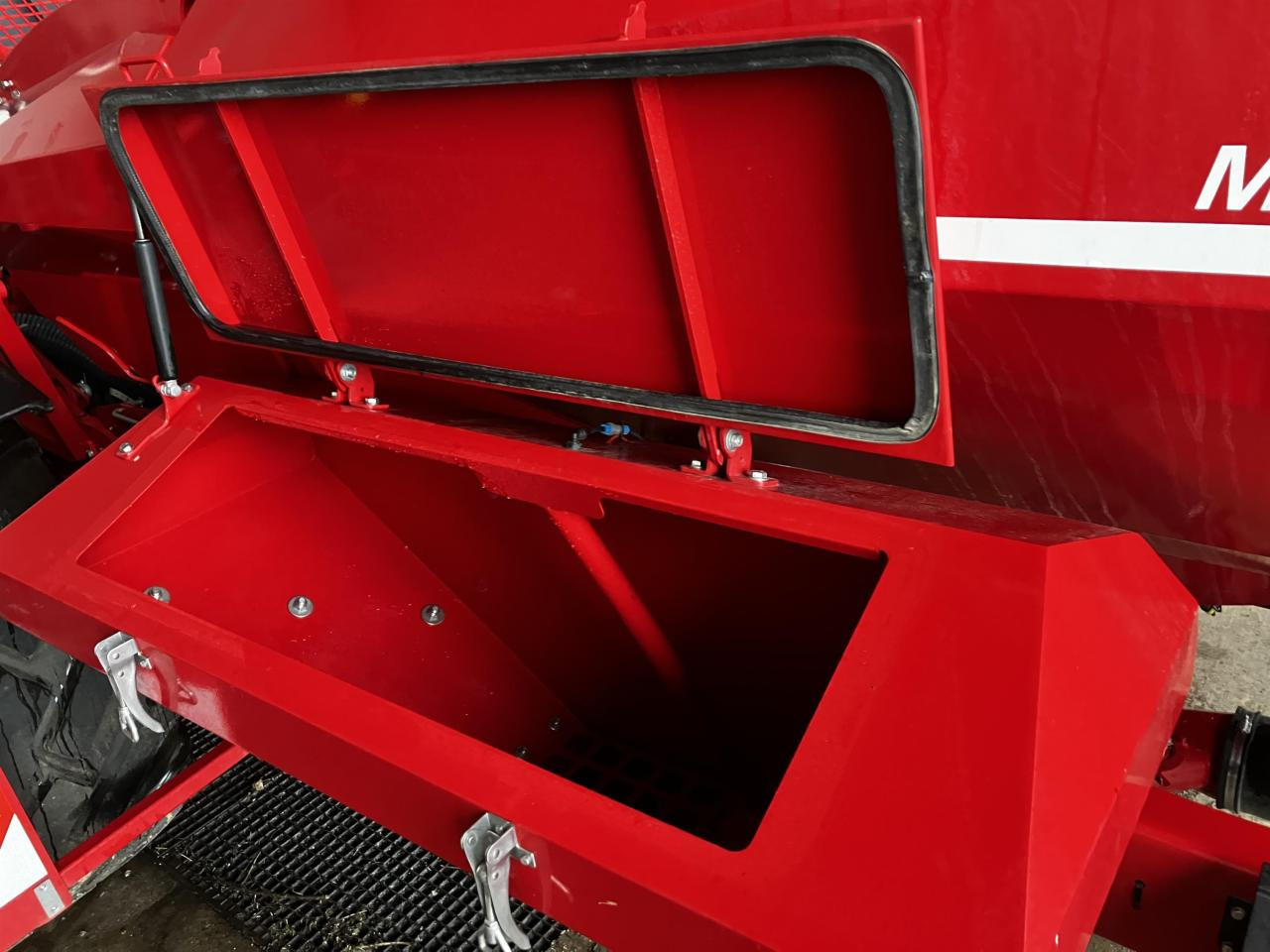 Horsch Maestro 12 CX - Tikslaus išsėjimo sėjamoji: foto 3 Horsch Maestro 12 CX - Tikslaus išsėjimo sėjamoji: foto 3