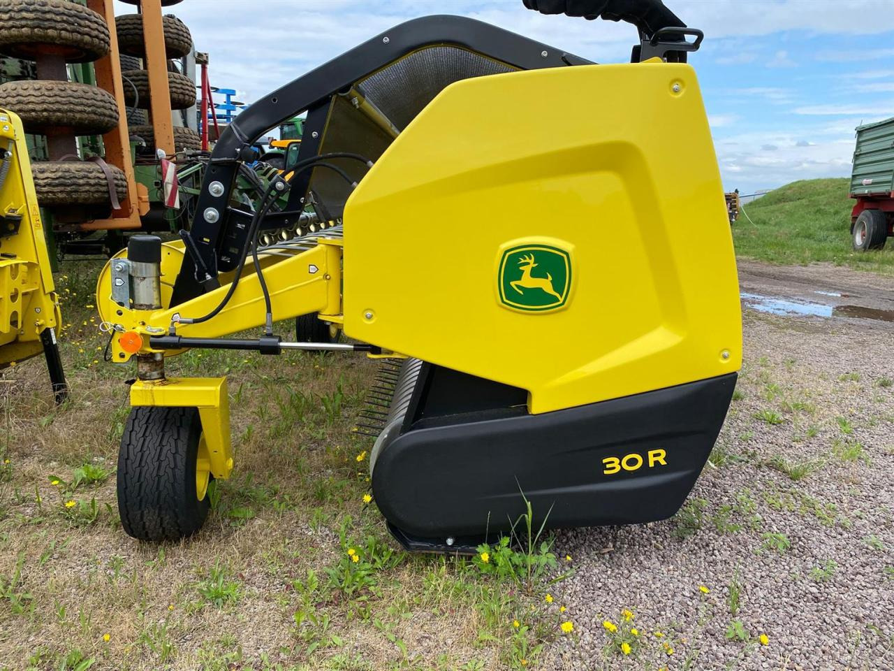 John Deere 30R - Įranga už pašarų kombainai: foto 2 John Deere 30R - Įranga už pašarų kombainai: foto 2