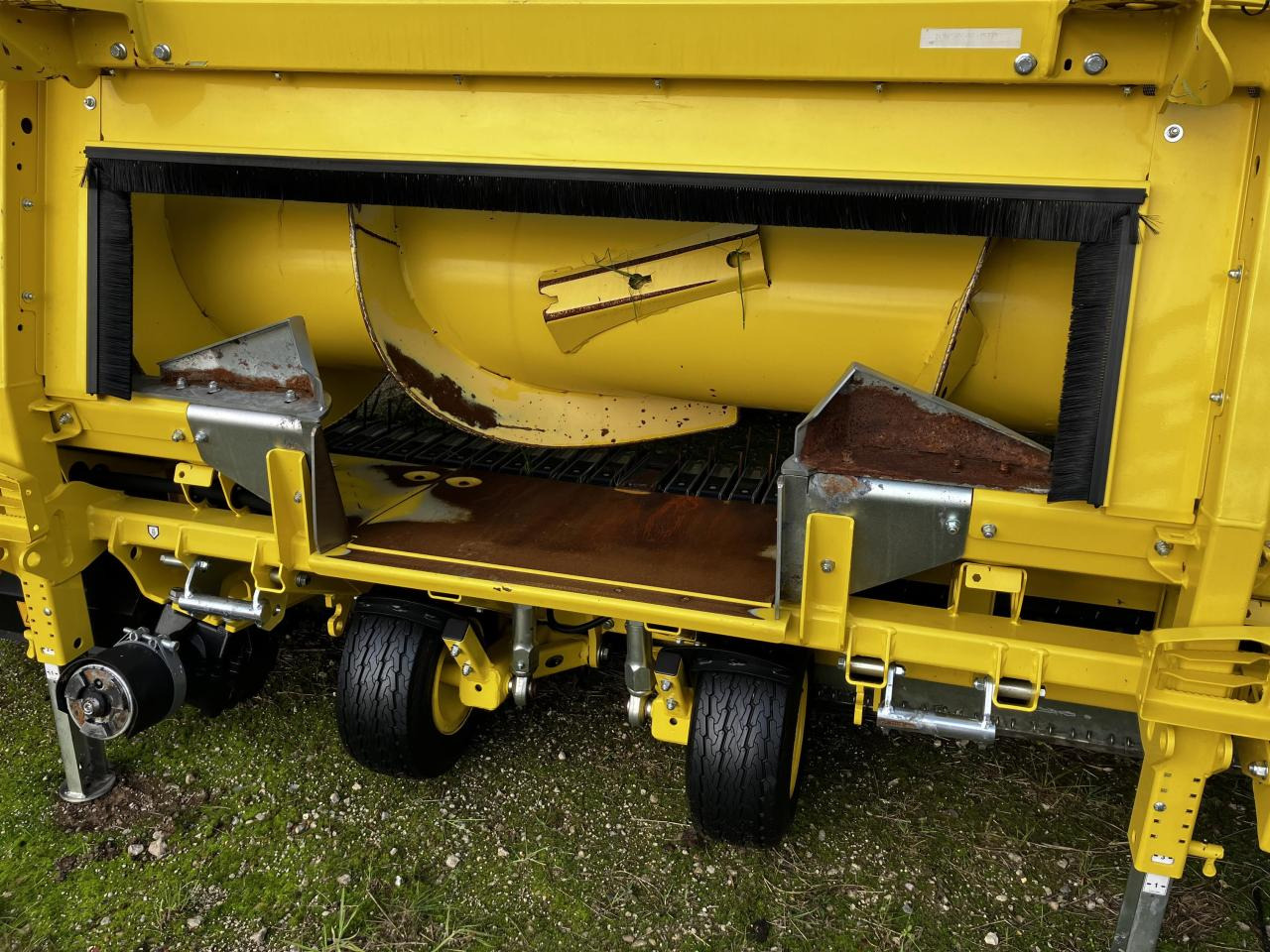 John Deere 30R - Įranga už pašarų kombainai: foto 2 John Deere 30R - Įranga už pašarų kombainai: foto 2