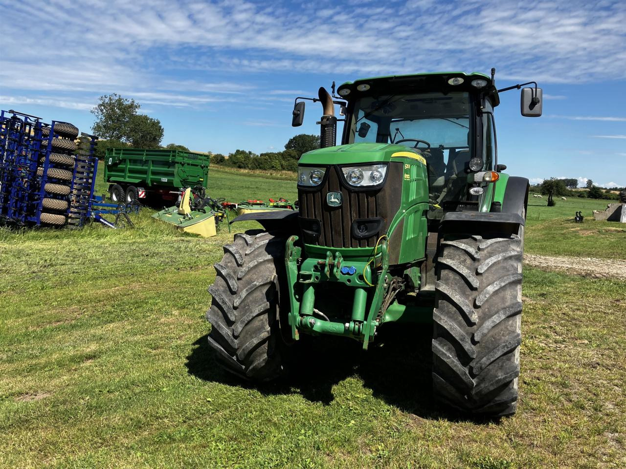 John Deere 6210R - Traktorius: foto 3 John Deere 6210R - Traktorius: foto 3