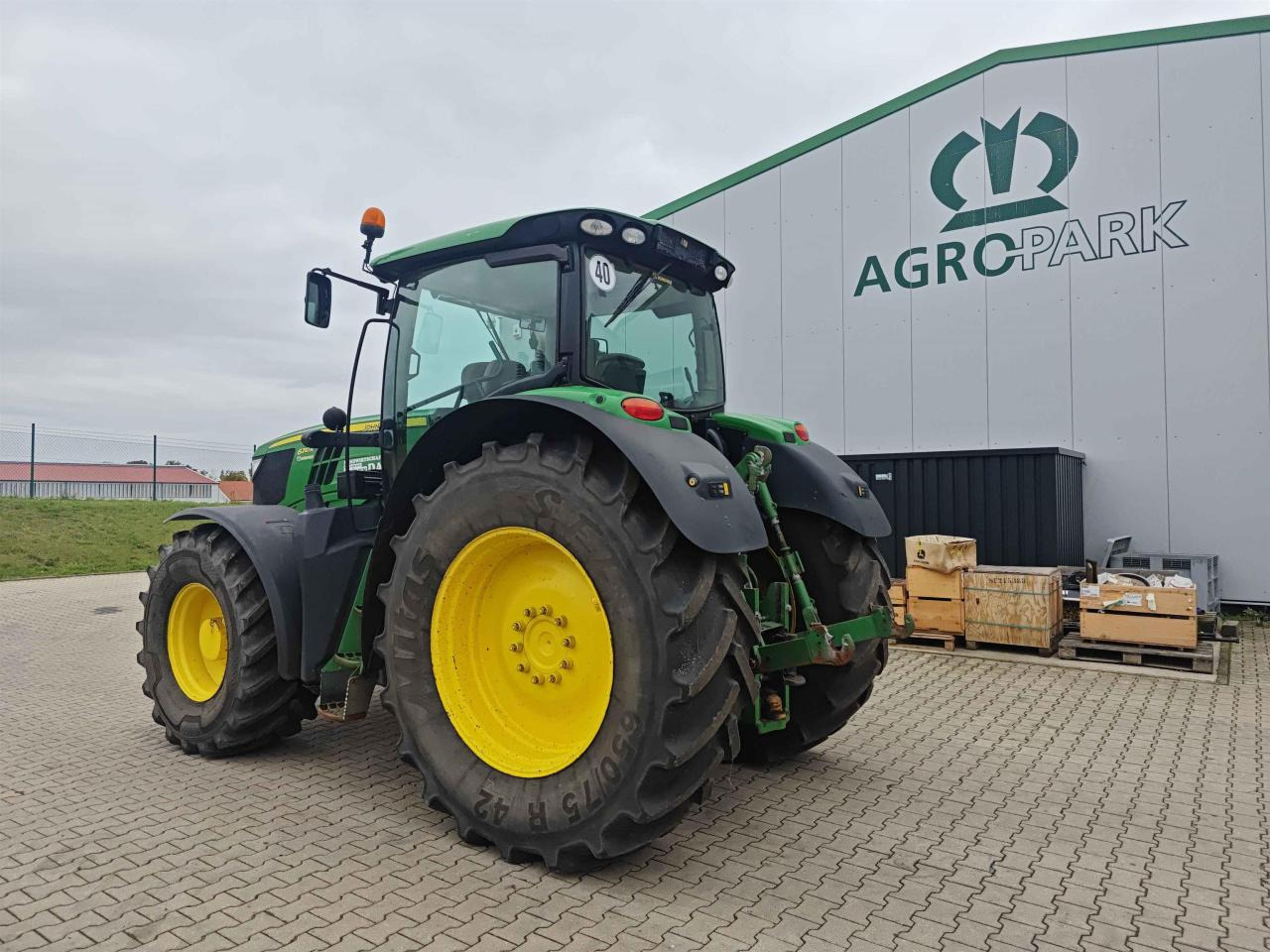 John Deere 6210R - Traktorius: foto 3 John Deere 6210R - Traktorius: foto 3