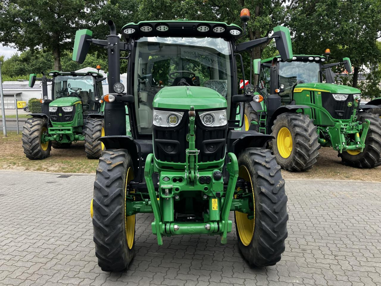John Deere 6R 130 - Traktorius: foto 3 John Deere 6R 130 - Traktorius: foto 3