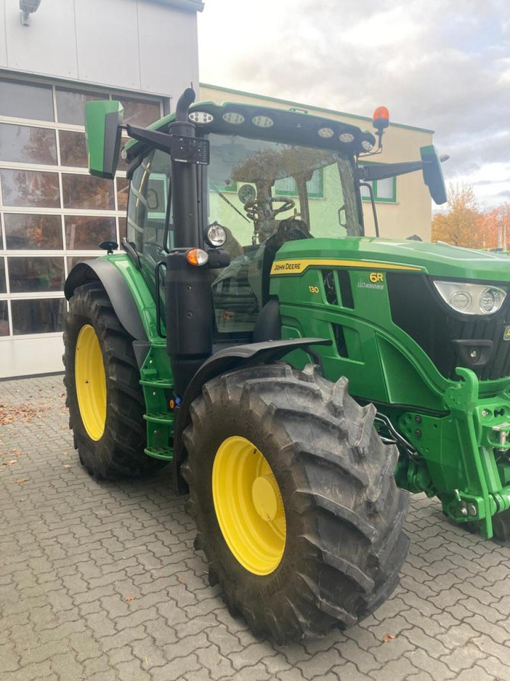 John Deere 6R 130 - Traktorius: foto 2 John Deere 6R 130 - Traktorius: foto 2
