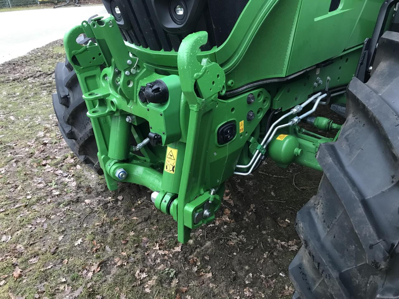 John Deere 6R 130 - Traktorius: foto 4 John Deere 6R 130 - Traktorius: foto 4