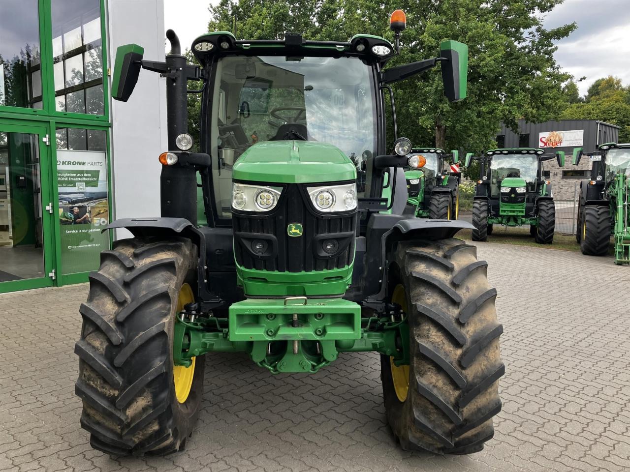 John Deere 6R 130 - Traktorius: foto 3 John Deere 6R 130 - Traktorius: foto 3