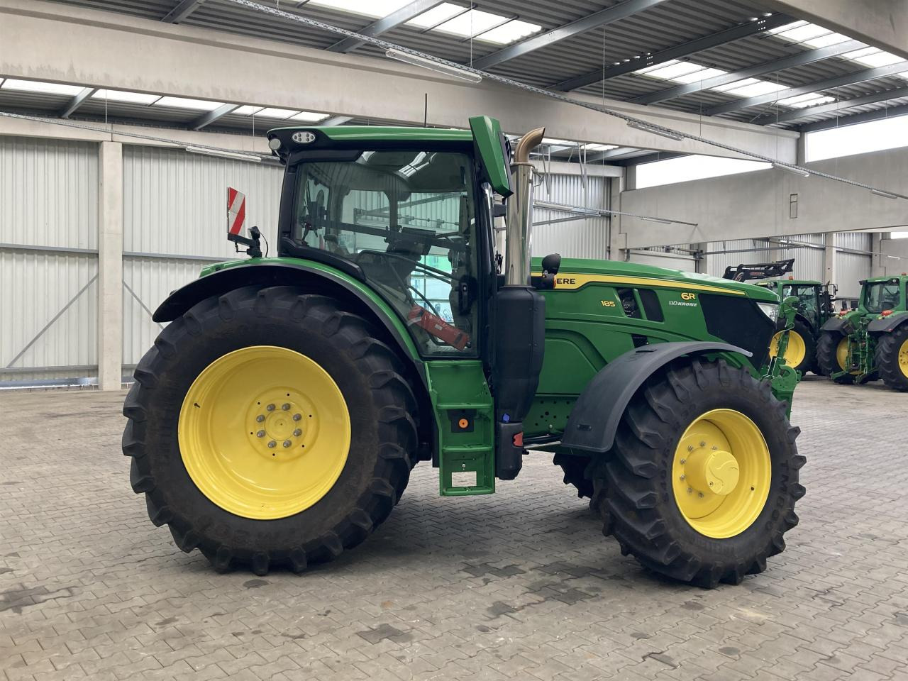 John Deere 6R 185 - Traktorius: foto 5 John Deere 6R 185 - Traktorius: foto 5