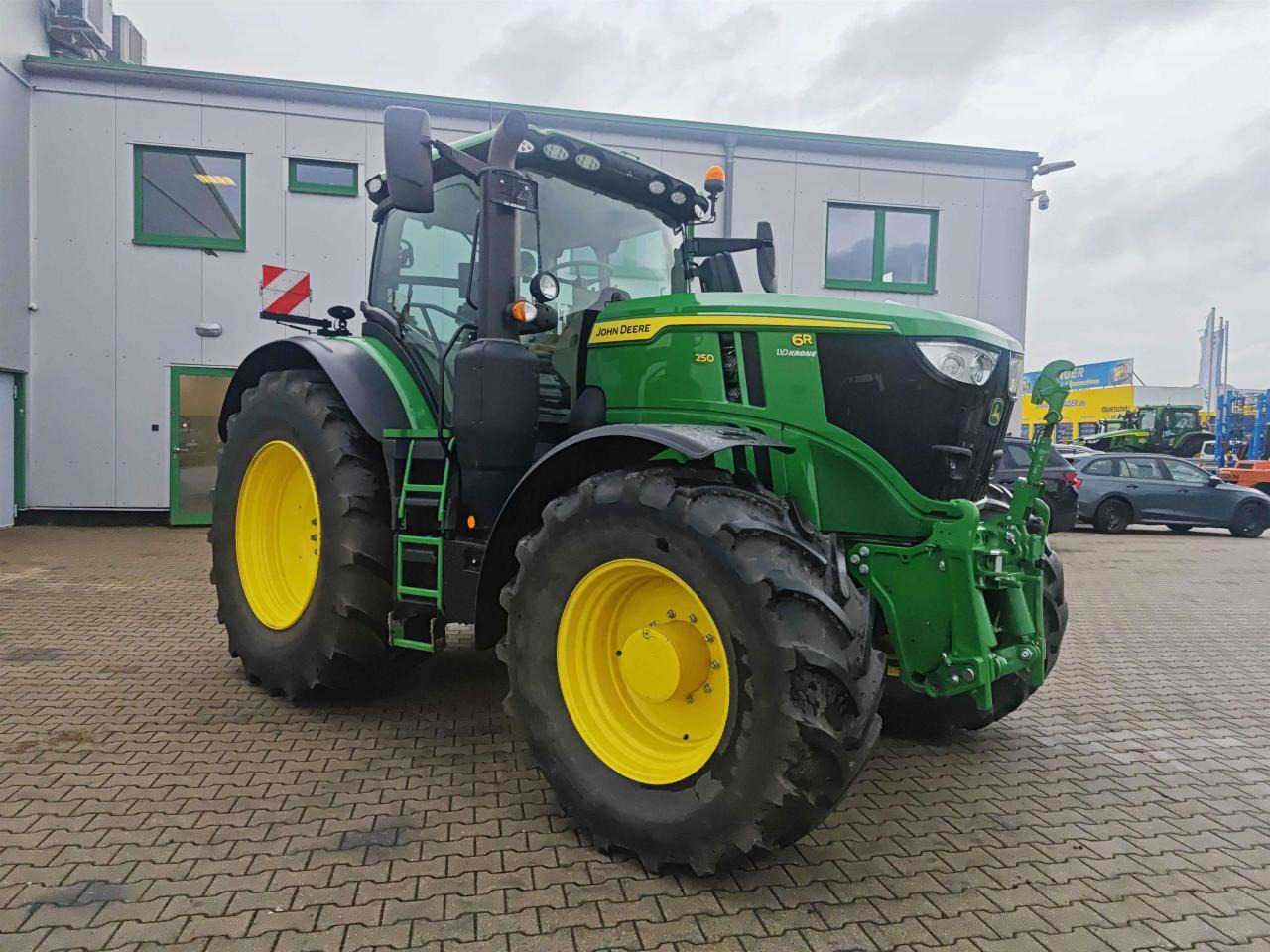 John Deere 6R 250 - Traktorius: foto 2 John Deere 6R 250 - Traktorius: foto 2