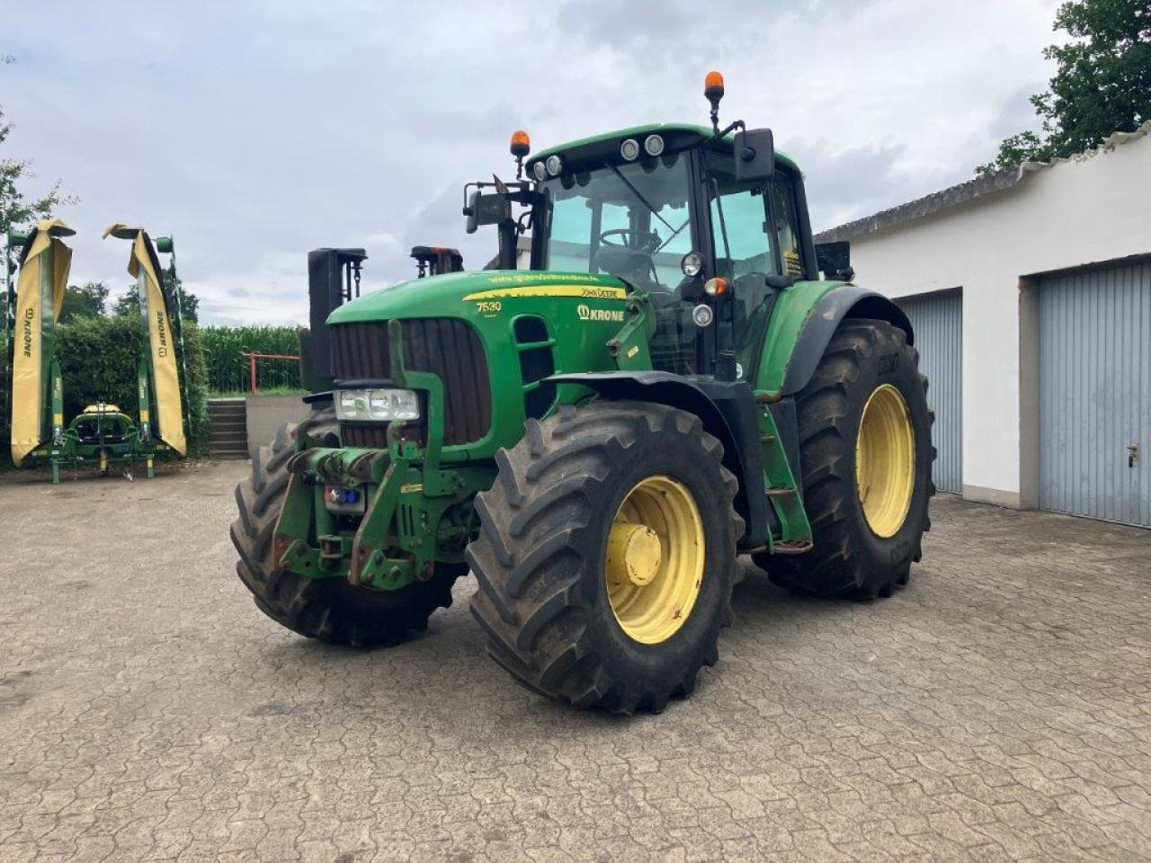 John Deere 7530 PREMIUM - Traktorius: foto 1 John Deere 7530 PREMIUM - Traktorius: foto 1