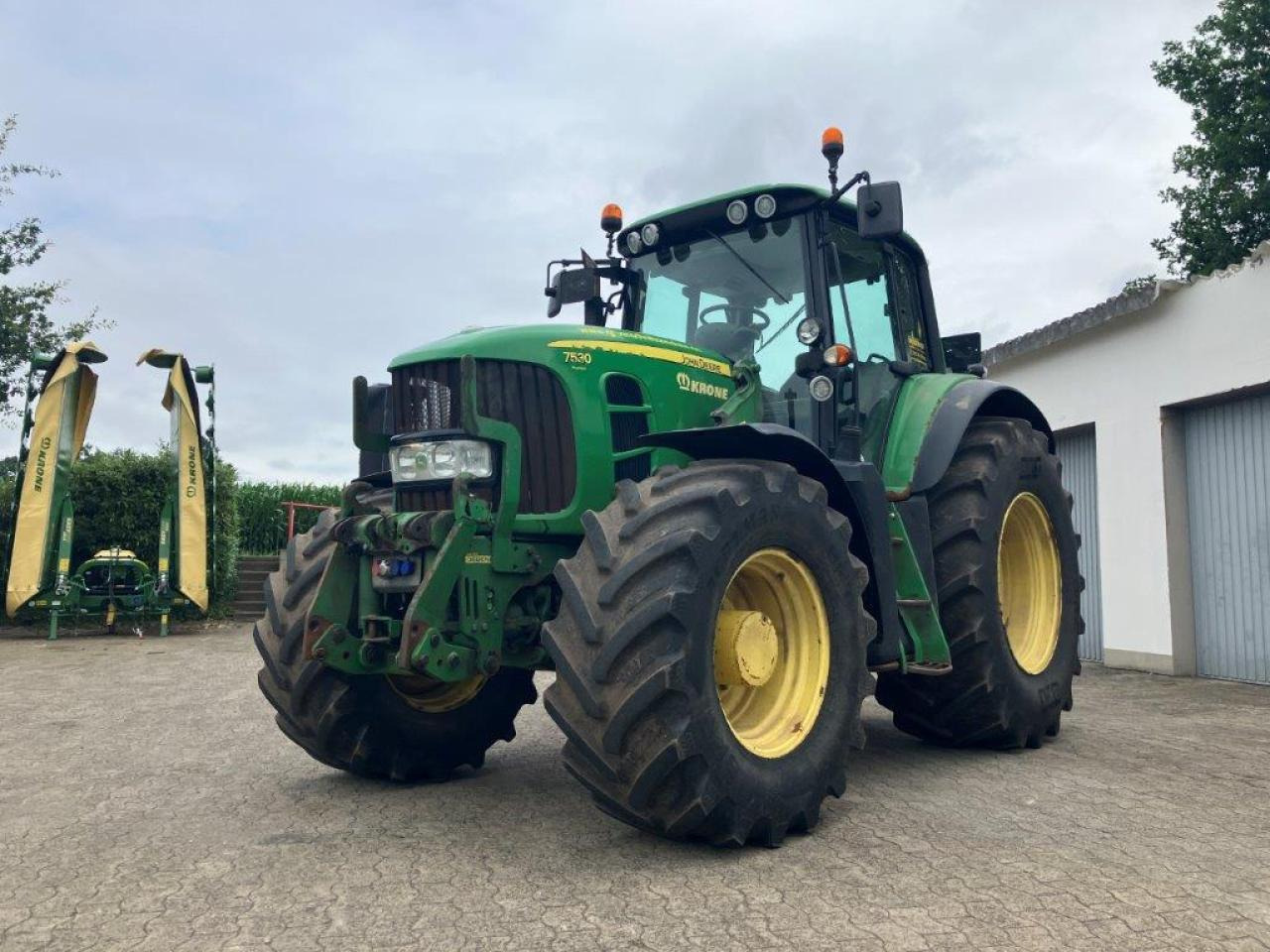 John Deere 7530 PREMIUM - Traktorius: foto 2 John Deere 7530 PREMIUM - Traktorius: foto 2