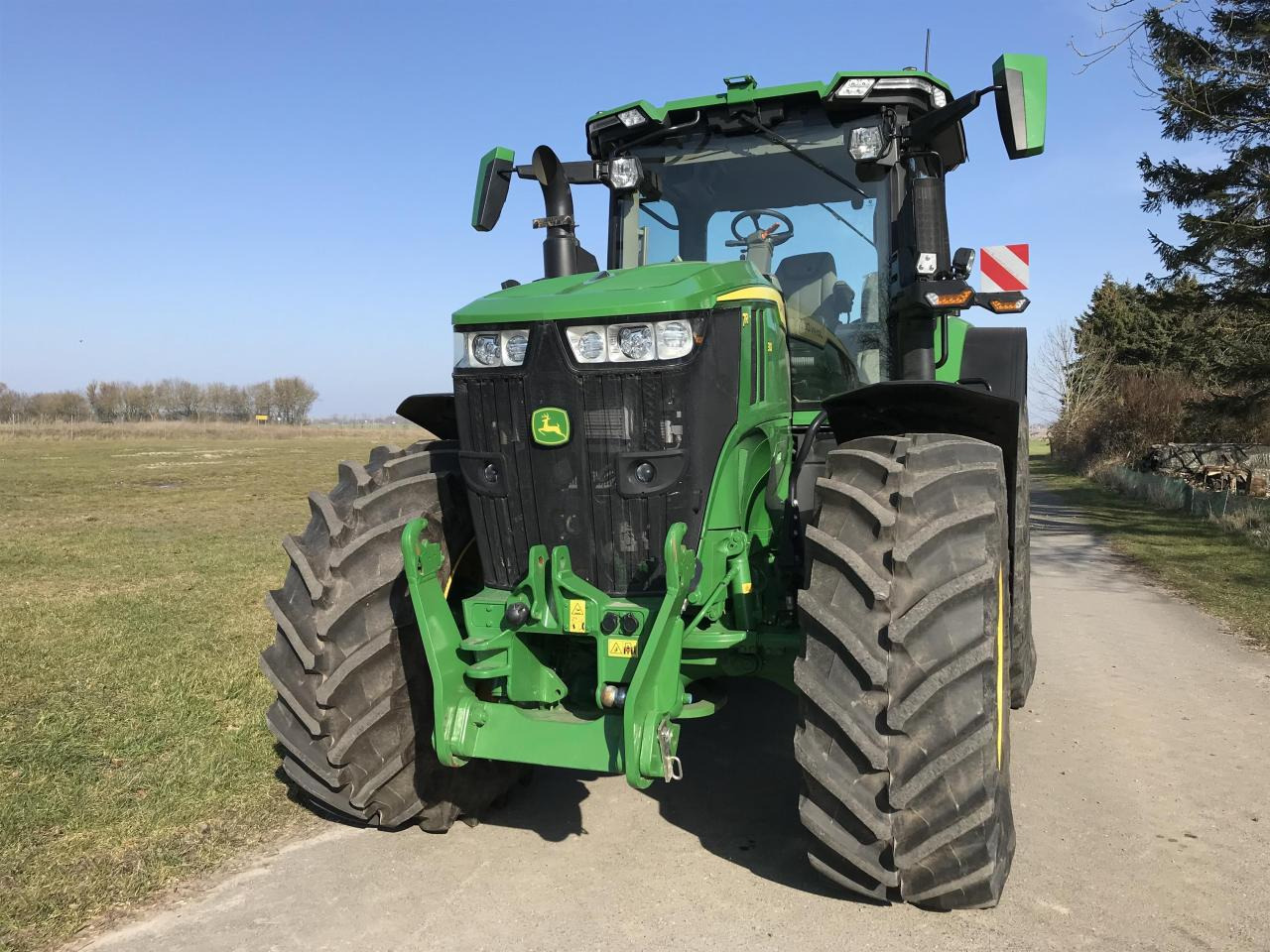 John Deere 7R 310 - Traktorius: foto 3 John Deere 7R 310 - Traktorius: foto 3