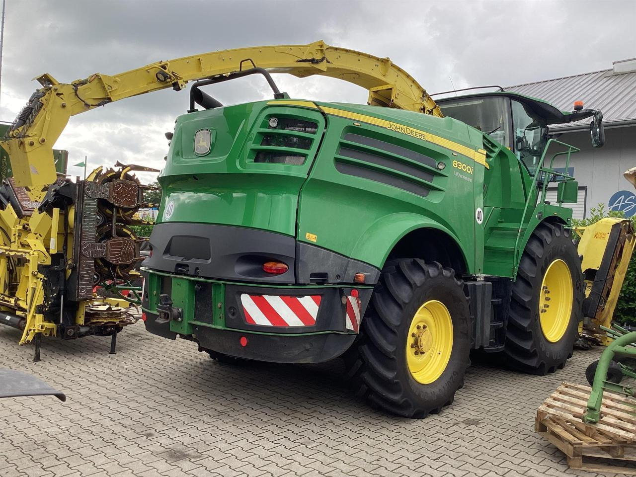 John Deere 8300 - Pašarų kombainas: foto 3 John Deere 8300 - Pašarų kombainas: foto 3