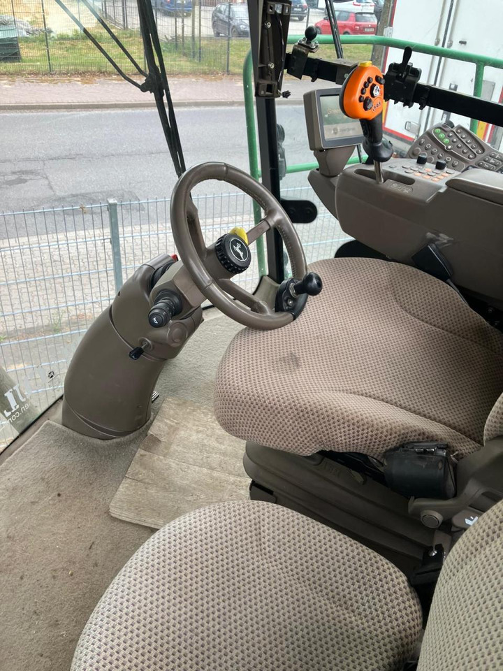 John Deere 8500 - Pašarų kombainas: foto 4 John Deere 8500 - Pašarų kombainas: foto 4