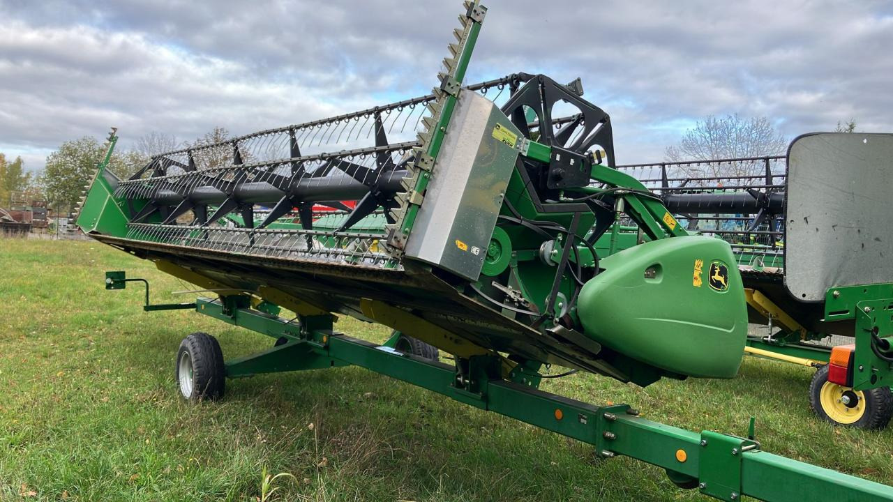 Derliaus nuėmimo kombainas John Deere C 670: foto 9