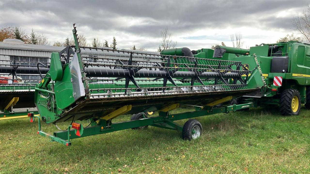 Derliaus nuėmimo kombainas John Deere C 670: foto 8