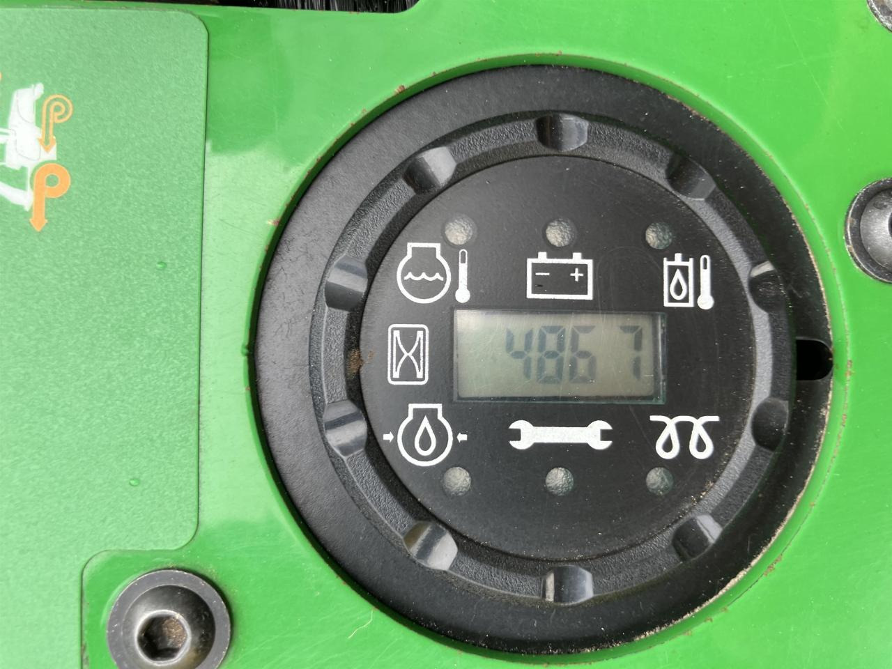 John Deere F1570 Frontmäher - Vejapjovė: foto 5 John Deere F1570 Frontmäher - Vejapjovė: foto 5
