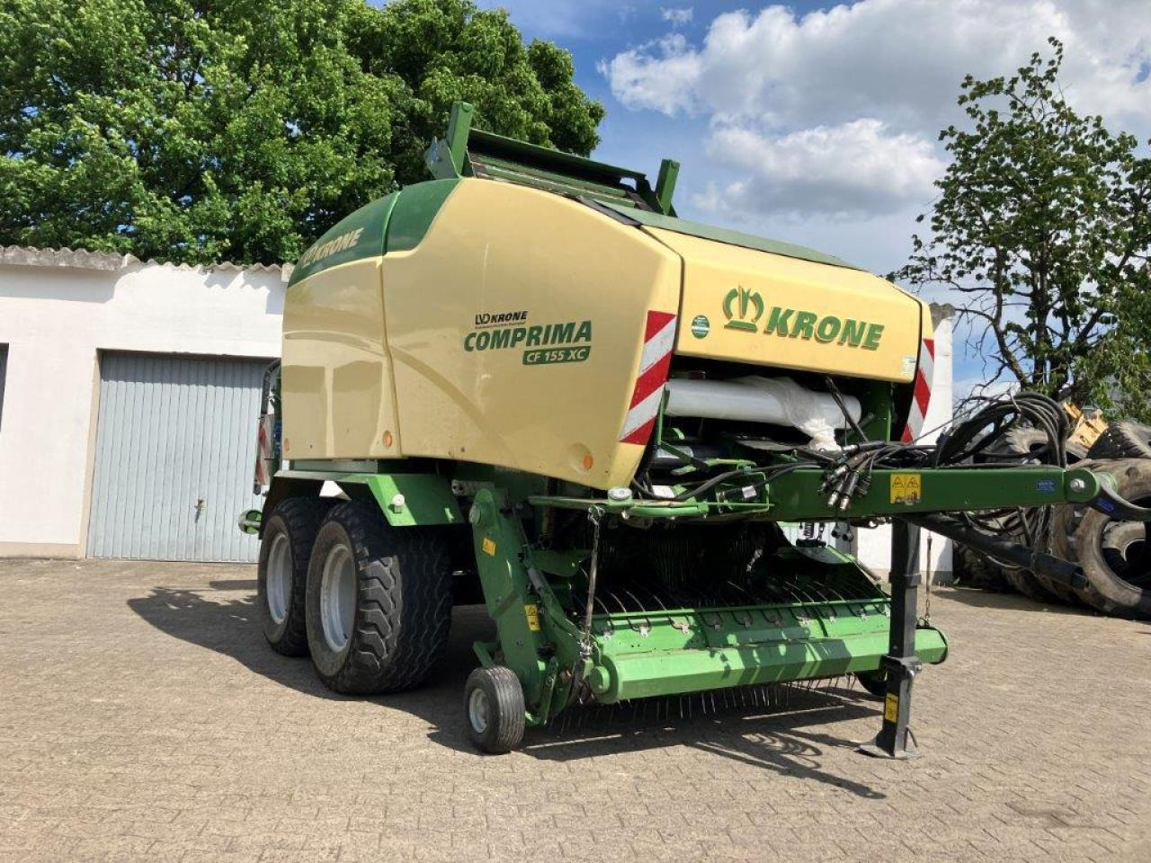 Krone CF 155 XC Comprima - Ruloninis presas: foto 1 Krone CF 155 XC Comprima - Ruloninis presas: foto 1
