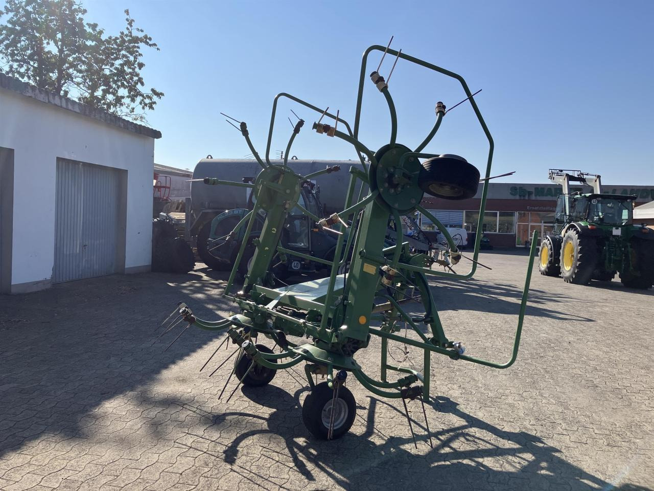 Krone KW 5.52/4x7 - Šieno grėblys/ Vartytuvas: foto 4 Krone KW 5.52/4x7 - Šieno grėblys/ Vartytuvas: foto 4
