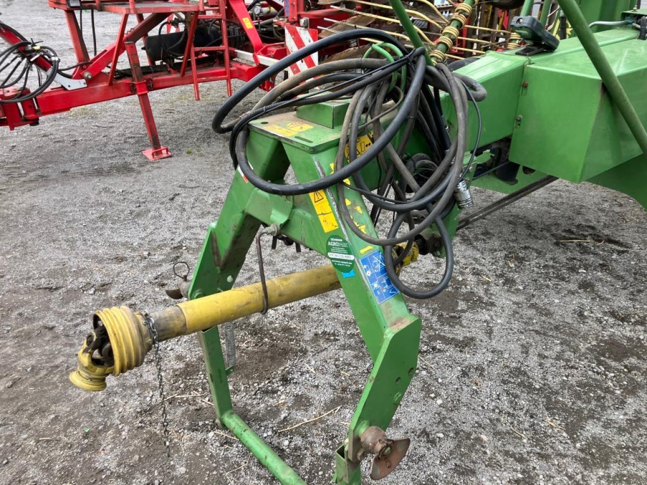 Krone SWADRO 1400 - Šieno grėblys/ Vartytuvas: foto 3 Krone SWADRO 1400 - Šieno grėblys/ Vartytuvas: foto 3