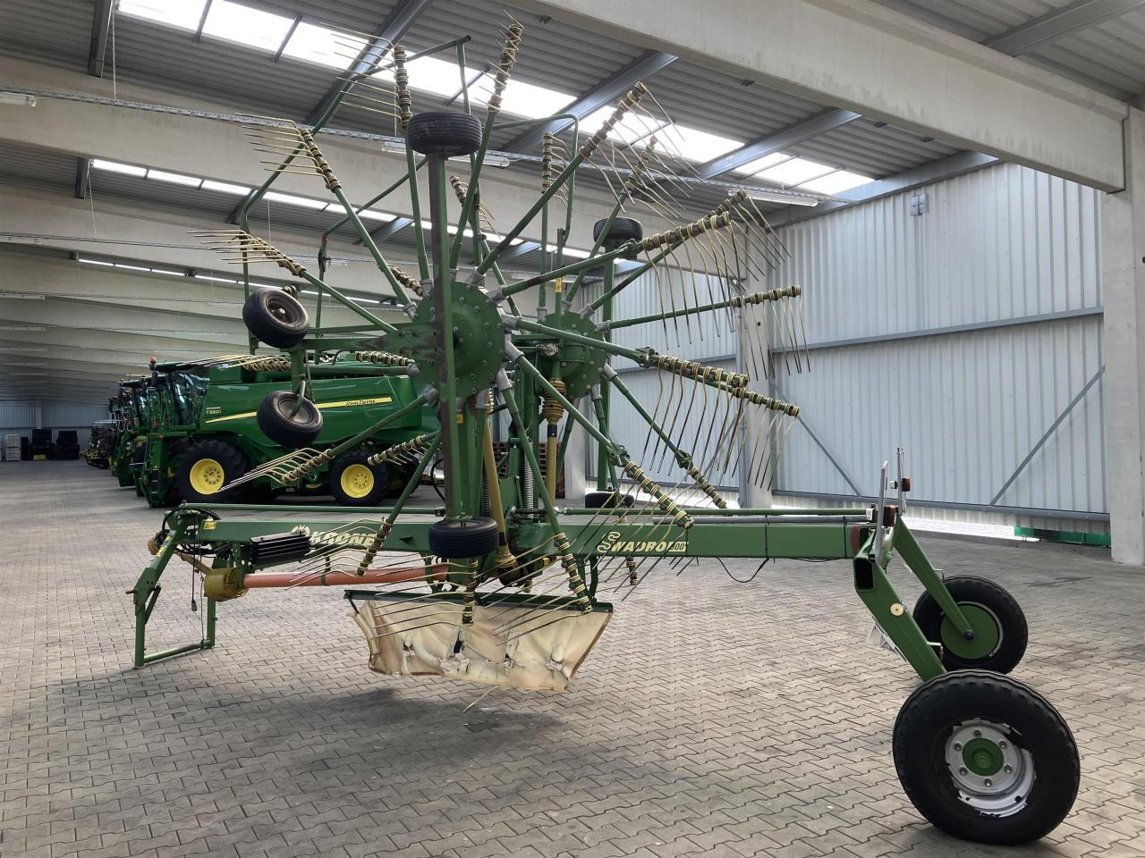 Krone SWADRO 900 - Šieno grėblys/ Vartytuvas: foto 4 Krone SWADRO 900 - Šieno grėblys/ Vartytuvas: foto 4