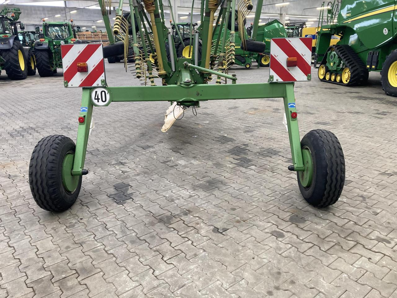 Krone Swadro 800/26 - Šieno grėblys/ Vartytuvas: foto 5 Krone Swadro 800/26 - Šieno grėblys/ Vartytuvas: foto 5