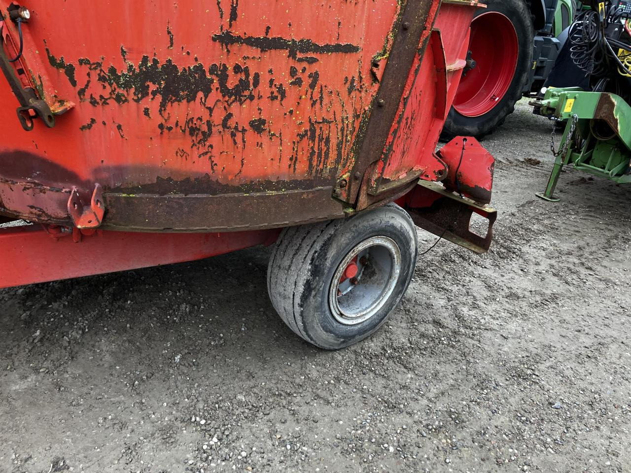Kuhn Euromix I - Pašarų maišytuvas: foto 4 Kuhn Euromix I - Pašarų maišytuvas: foto 4