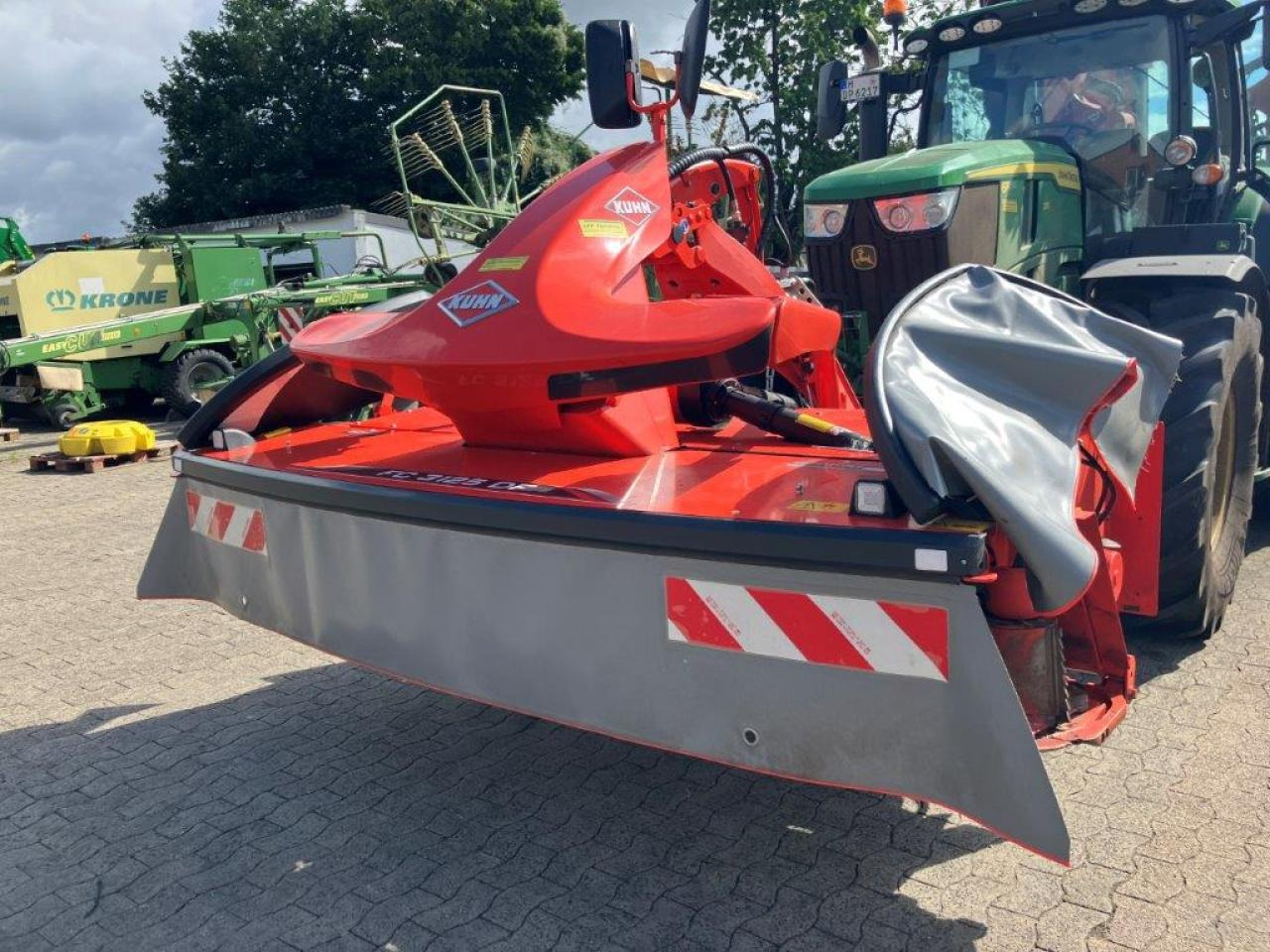 Kuhn FC9330D-RA - Šienapjovė: foto 5 Kuhn FC9330D-RA - Šienapjovė: foto 5