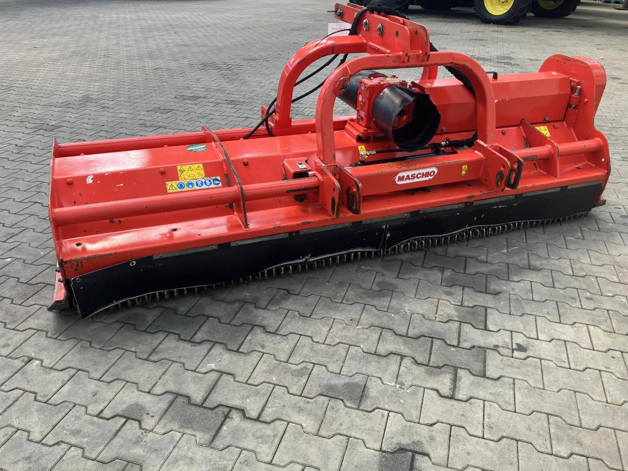 Maschio Bisonte 280 - Žolės smulkintuvas: foto 3 Maschio Bisonte 280 - Žolės smulkintuvas: foto 3