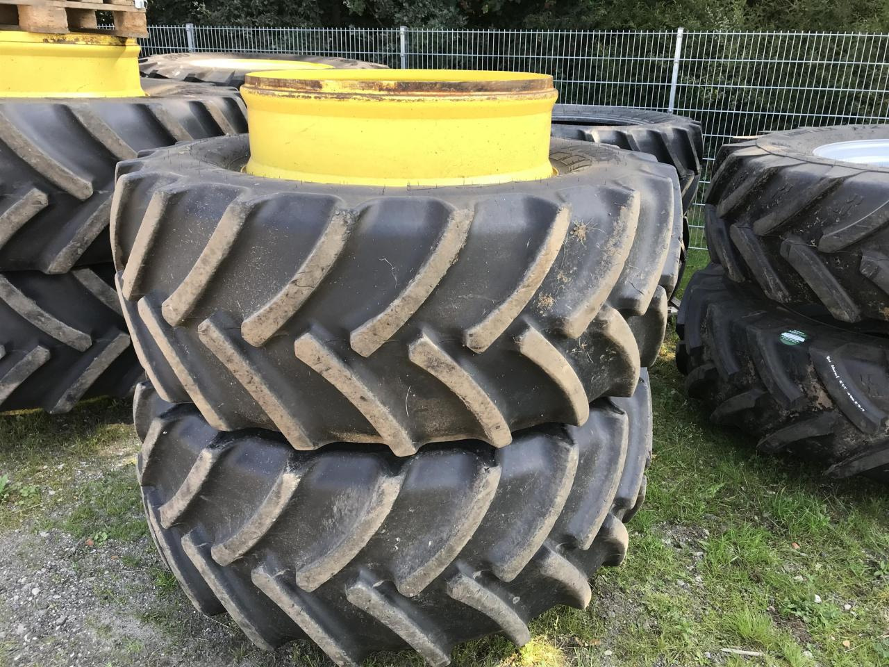 Mitas 600/65R34 - Padanga - Žemės ūkio technika: foto 1 Mitas 600/65R34 - Padanga - Žemės ūkio technika: foto 1