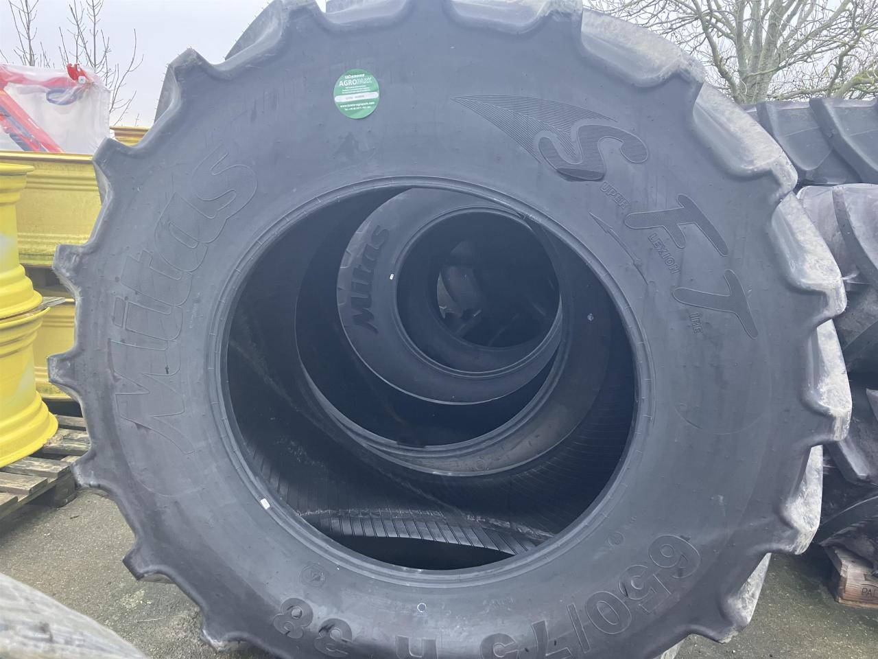 Mitas 650/75R38 - Padanga - Žemės ūkio technika: foto 1 Mitas 650/75R38 - Padanga - Žemės ūkio technika: foto 1