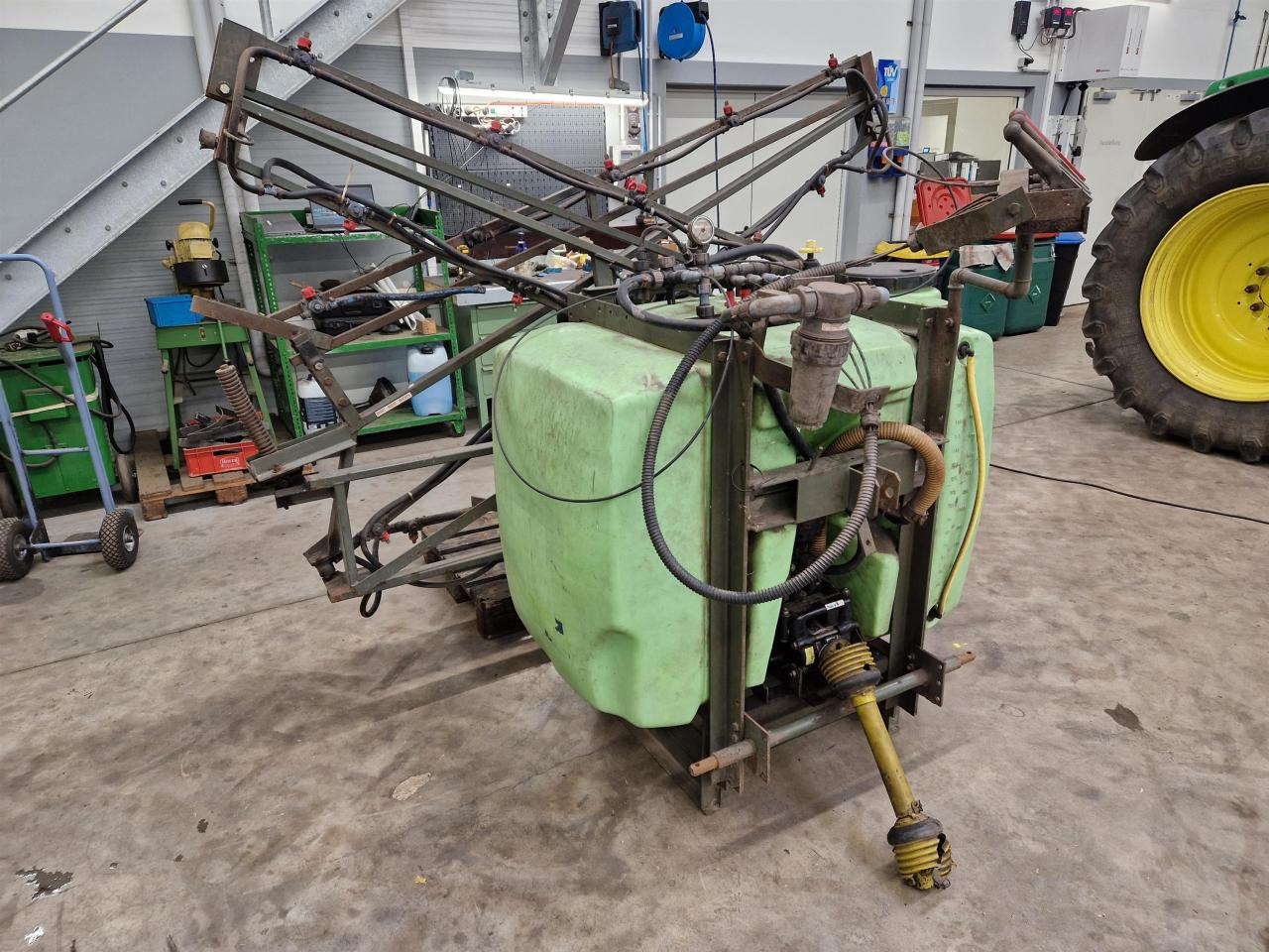 Tecnoma 800 Liter - Pakabinamas purkštuvas: foto 1 Tecnoma 800 Liter - Pakabinamas purkštuvas: foto 1